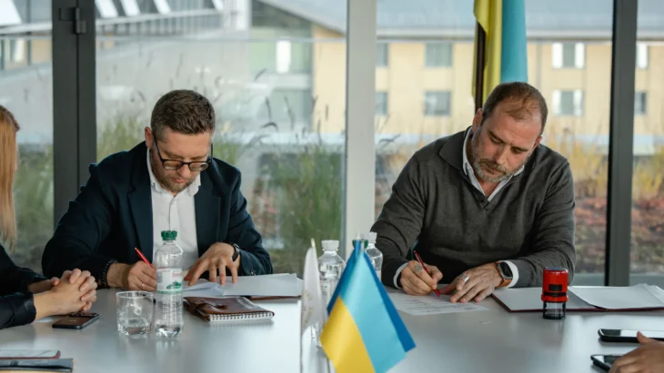 Підписання меморандуму між УКУ та Жан-Крістофом Боні з фонду Team4UA