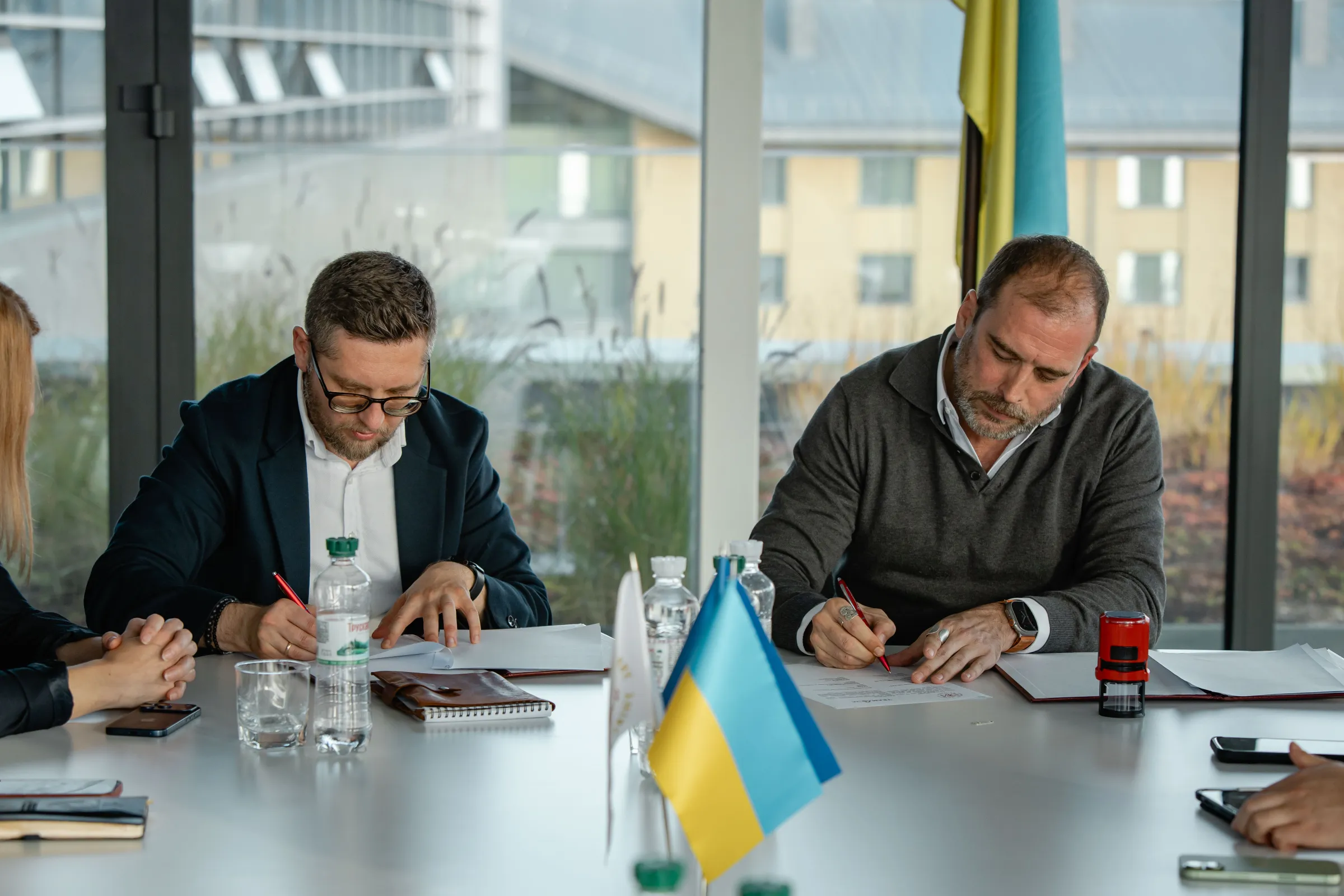 Підписання меморандуму між УКУ та Жан-Крістофом Боні з фонду Team4UA